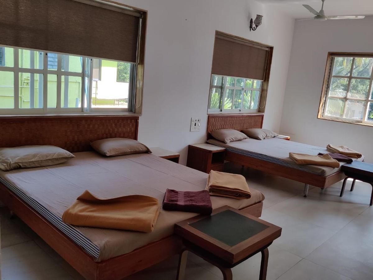 White House Beach Resort, Nagaon Exterior photo