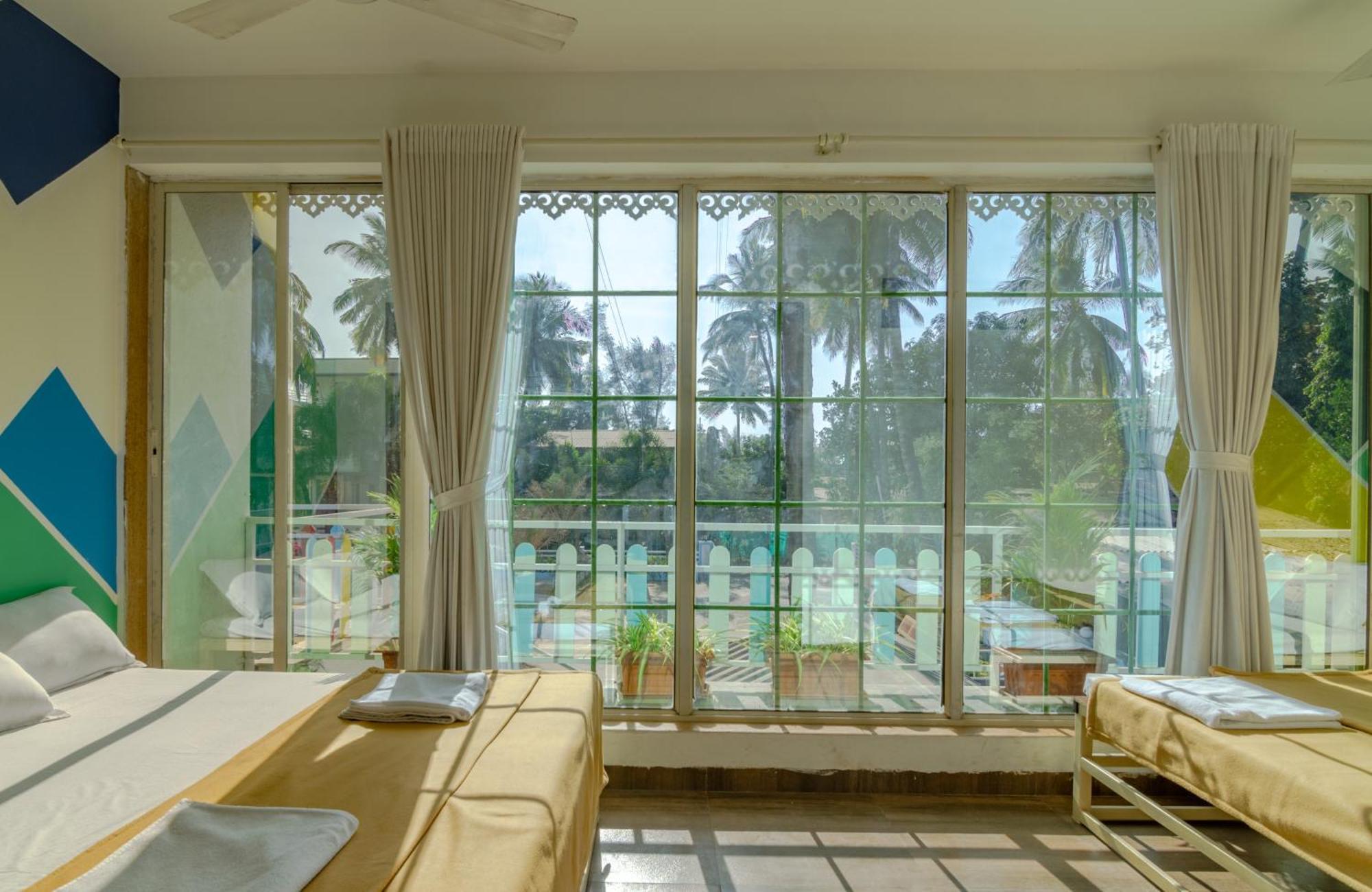White House Beach Resort, Nagaon Exterior photo
