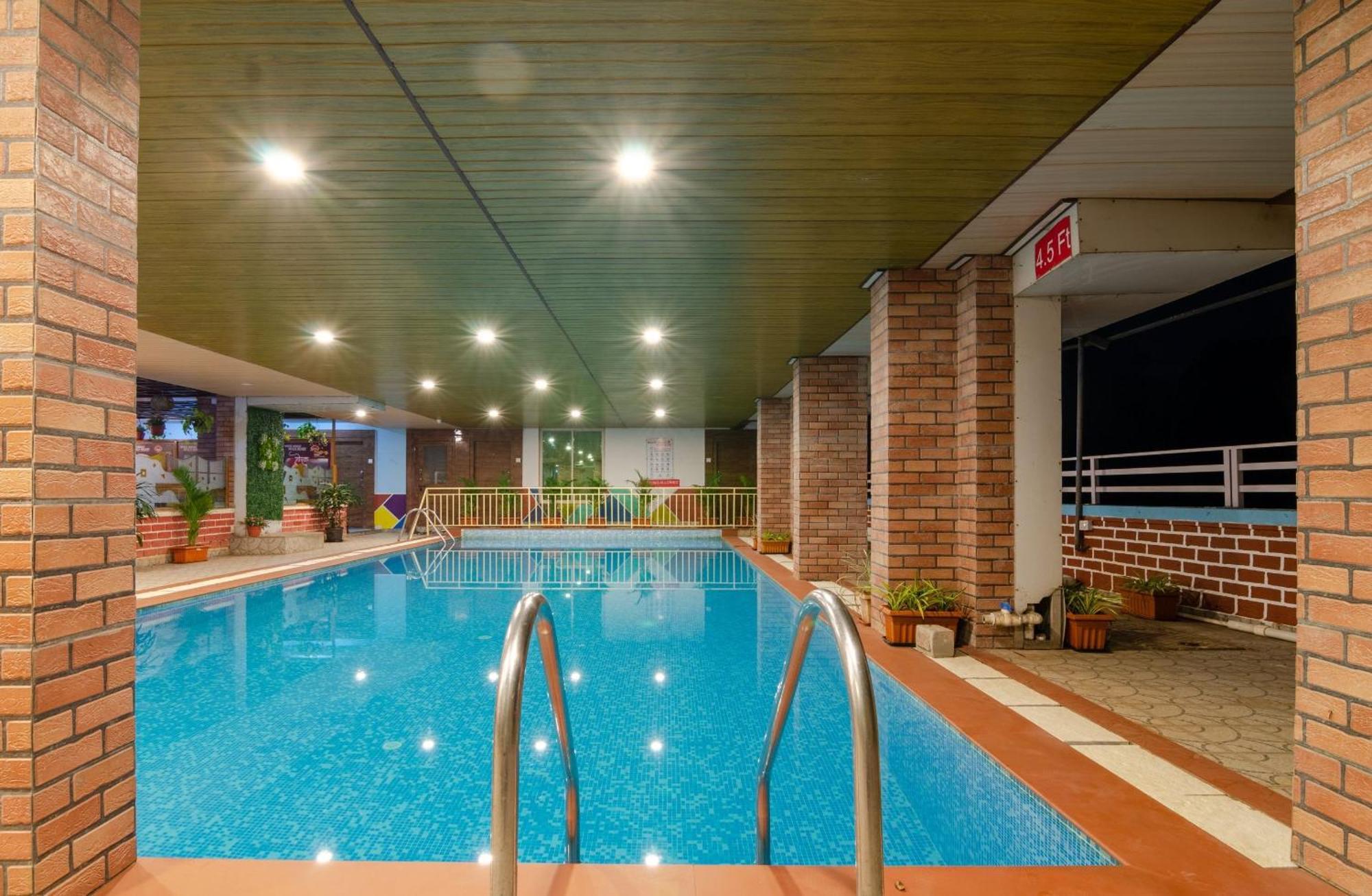 White House Beach Resort, Nagaon Exterior photo